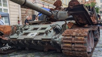 У центрі Львова на виставці експонують підбиту російську техніку (фото)