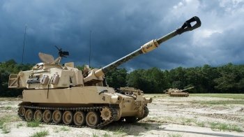 Понад 20 далекобійних самохідних гаубиць M109, щоб нищити ворога: Британія надасть Україні зброю