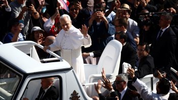 Папа Римський Лев XIV офіційно зійшов на престол