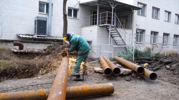 10 фахівців зі Львівщини допомагають ремонтувати тепломережі у Кривому Розі