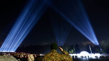 У Львові над могилами загиблих захисників засвітили промені пам’яті