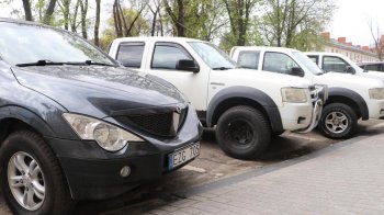 Львівська область передала військовослужбовцям ще чотири позашляховика