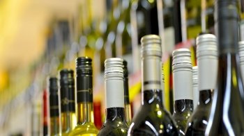 У Львові заборона на алкоголь лишається незмінною — Садовий