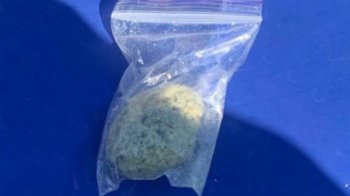 У Львові у водія Acura знайшли солодощі з наркотиками