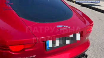 У Львові водій Jaguar «летів» зі швидкістю 162 км/год (відео)