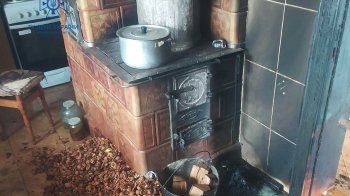 На Львівщині двоє людей отримали опіки через пожежу біля печі