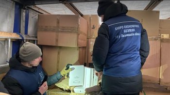 Обшуки на Львівській митниці: БЕБ вилучило документи та контрабандну техніку