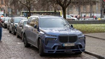 Син львівського бізнесмена Гринкевича їздить на ексклюзивній BMW за 10 млн грн