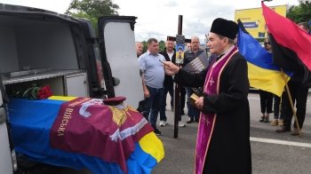 У Дрогобичі поховають загиблого Героя Петра Антоника