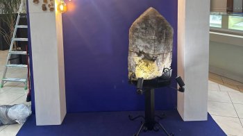 Найбільший кристал топазу в Україні вагою 205 кг видобули на Житомирщині