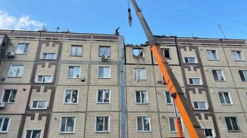 Російські загарбники вкотре обстріляли Дніпропетровщину: під завалами будинків люди