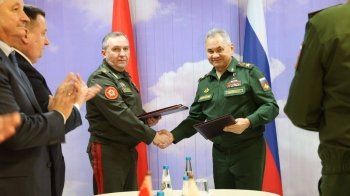 Шойгу зустрівся з білоруським колегою Хреніним: деталі