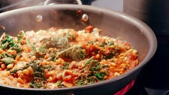 Як розігріти їжу без електроенергії