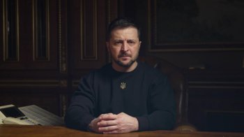 Зеленський оприлюднив звернення, в якому підсумував рік війни (відео)