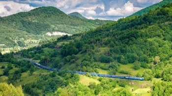 Влітку найпопулярнішими серед українців були потяги, що проходили територією Львівщини