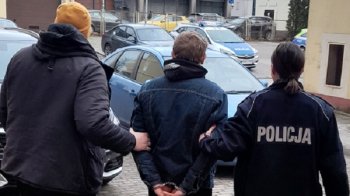 У Польщі взяли під варту 27-річного українця, який знущався зі своєї партнерки