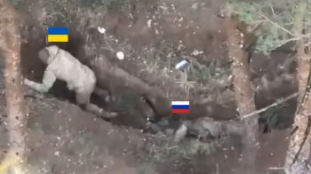 Український та російський військові в камері безпілотника Сил оборони, скриншот з відео «Мілітарного»