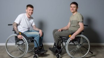 У Львові українцям безплатно надаватимуть засоби реабілітації - колісні крісла та ходунці