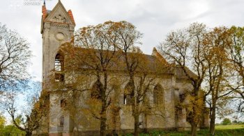 Католицький костел ХХ століття передали у власність Золочівської громади
