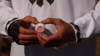 Нацбанк увів у обіг монету “Український борщ”