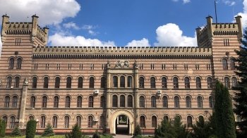 Університети можуть розпочати навчальний рік у серпні