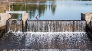 На Стрийщині підприємець незаконно заволодів греблею