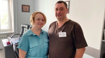 Львівські лікарі видалили пухлину з чола жінки, вперше використавши нову методику