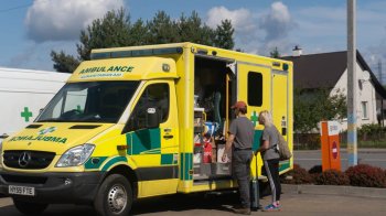 Громади Львівщини передали дрони, пікапи та зібрали кошти для ЗСУ