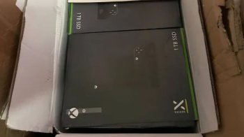 Львівська митниця продає сім конфісковананих ігрових приставок Xbox