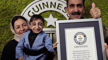 Йому важко тримати мобільний телефон: як живе найнижчий чоловік у світі зі зростом 65,24 см