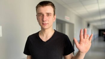 Львівські медики пришили хлопцеві пальці руки після травмування на роботі