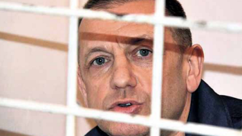 Суд звільнив довічно ув’язненого чоловіка, звинуваченого у замаху на директора «Шувару»