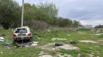 У Львові вандали пошкодили машину, яку невідомі залишили на початку вторгнення