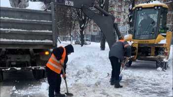 За прибирання снігу у Львові двірники отримають премії