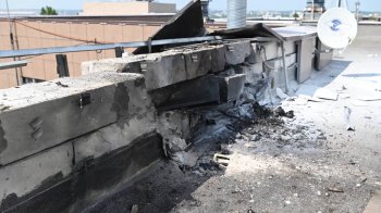 У російському Бєлгороді офісну будівлю атакував безпілотник, сталася пожежа