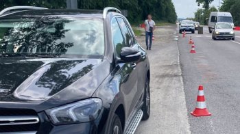 На Львівщині 67-річна водійка Mersedes-Benz GLE збила 26-річну перехожу