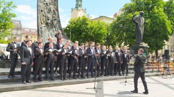 Оркестр Національної військової академії виступив з концертом у центрі Львова