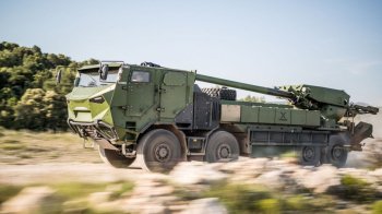 Україна отримала від Данії артилерійські установки Caesar — Резніков