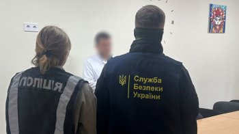 На Стрийщині лікаря дитячої лікарні підозрюють у вимаганні грошей за безкоштовні довідки