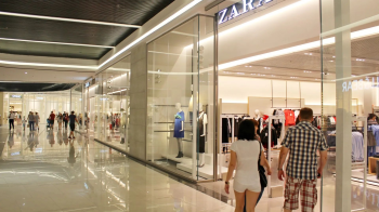 Магазини Zara не працювали з 24 лютого 2022, фото Асоціації ритейлерів України