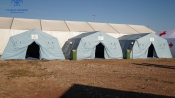 У пункті пропуску «Краківець» встановили  перші мобільні пункти обігріву