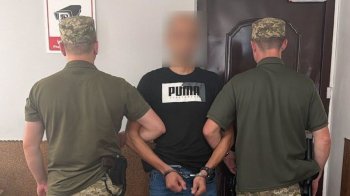 У Шегинях прикордонники затримали чоловіка, якого розшукували за грабіж
