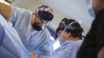 Львівські лікарі успішно відновили щелепу пораненому захиснику