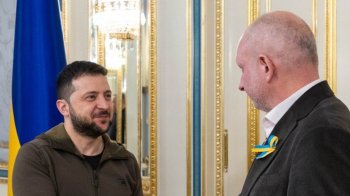 Ще один крок до ЄС: Зеленський передав для Єврокомісії заповнену анкету-опитувальник