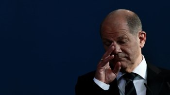 "Цирк та знущання над Україною": в Греції розкритикували німецьку схему постачання бронемашин для ЗСУ