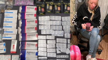 У центрі Львова затримали наркодилерку з товаром на 3 млн грн