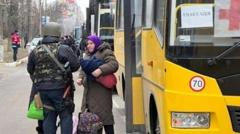 Після оголошеного рф «воєнного стану» евакуація українців з тимчасово захоплених територій може ускладнитися