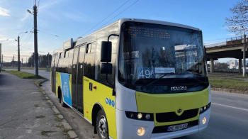 У Львові на маршрут виїхали сучасні низькопідлогові автобуси
