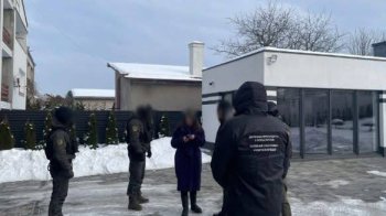 Суд на Львівщині виніс вирок прикордоннику, який допомагав ухилянтам виїжджати за кордон