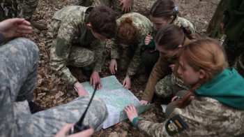 Від 2024 року львівські старшокласники вивчатимуть “Захист України” у центрах національно-патріотичного виховання